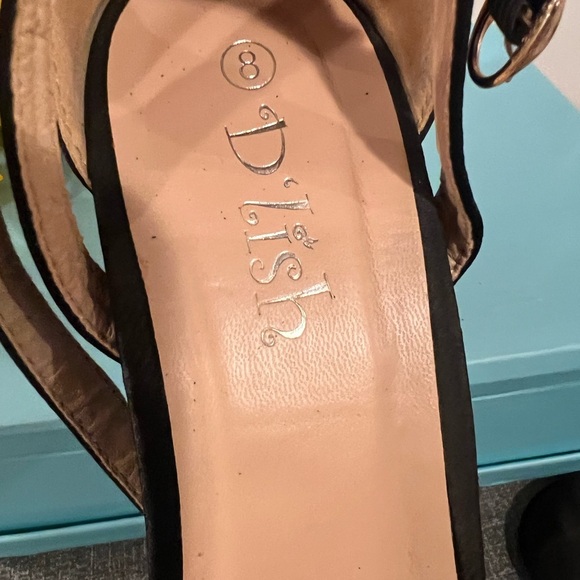 D’LISH Elegant suede Black Block Heel Sandals/size 8 - Picture 9 of 9